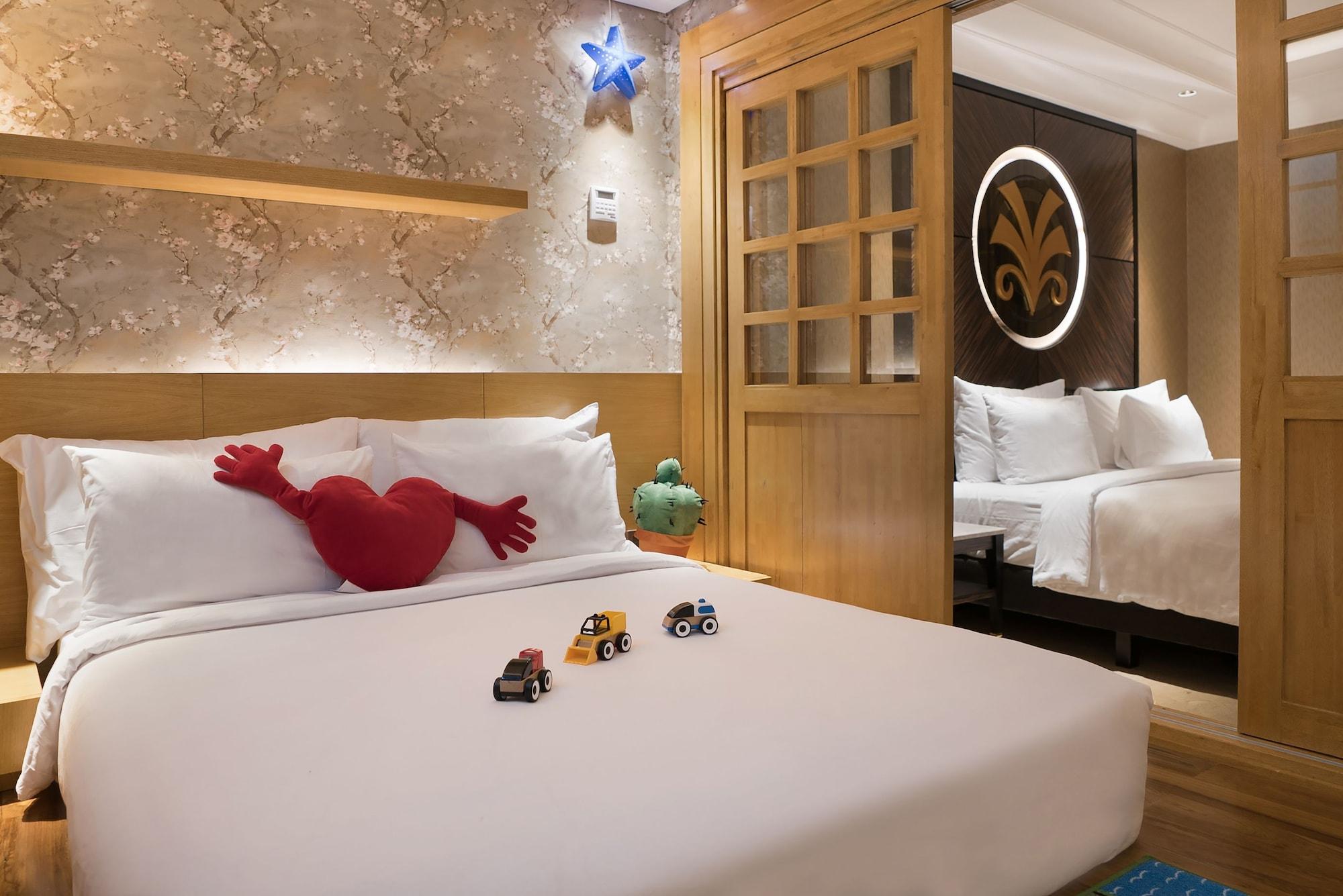 Myko Hotel & Convention Center Макасар Экстерьер фото