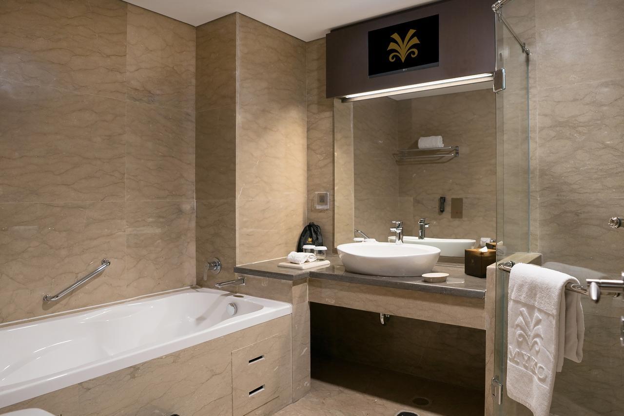 Myko Hotel & Convention Center Макасар Экстерьер фото
